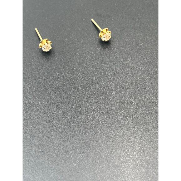 Yellow Gold 14K light Citrine Quartz 3mm Buttercup Flower Stud Earrings - Picture 9 of 12